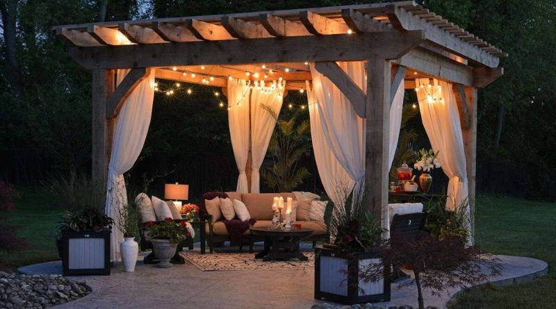 8 Charming Pergola Ideas To Add To Your Yard This Spring